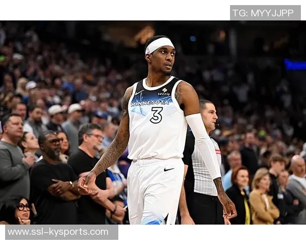 猛龙队与锋线新星朱利安里斯签约引发关注他是维密天使的弟弟 猛龙队与锋线新星朱利安里斯签约引发关注他是维密天使的弟弟