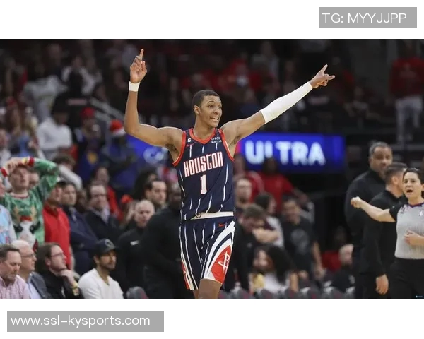 小贾巴里续约后自购手表庆祝期待在火箭度过余生涯 小贾巴里续约后自购手表庆祝期待在火箭度过余生涯