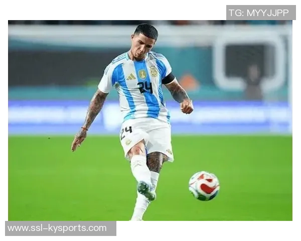 阿根廷国家队宣布恩佐因右膝滑膜炎缺席巡回赛名单调整 阿根廷国家队宣布恩佐因右膝滑膜炎缺席巡回赛名单调整