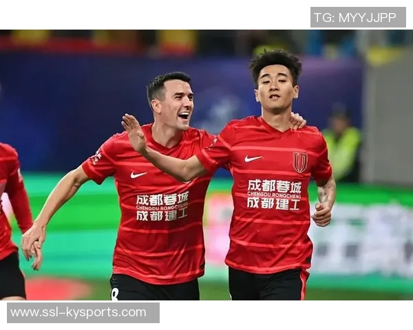 主力阵容出击亚冠蓉城迎战广岛韦世豪罗慕洛周定洋首发出场