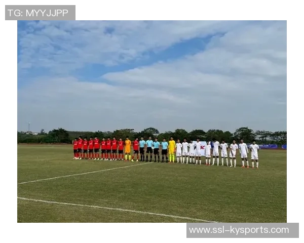 上海海港U15队在青少年精英联赛第二阶段以3比0战胜北京国安U15队展现强劲实力